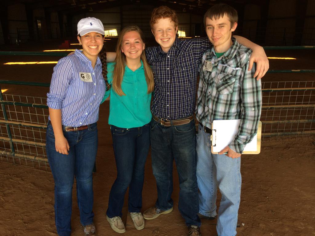 Pville_FFA's tweet photo. It's CDE season y'all! #fun http://t.co/RIU46OJHmp