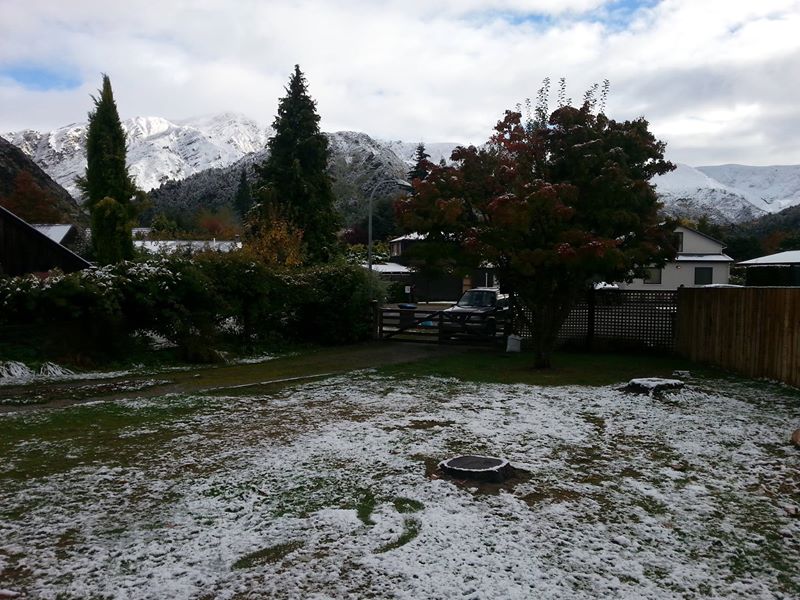 What a difference a day makes - #Arrowtown this morning with a dusting of #Snow!