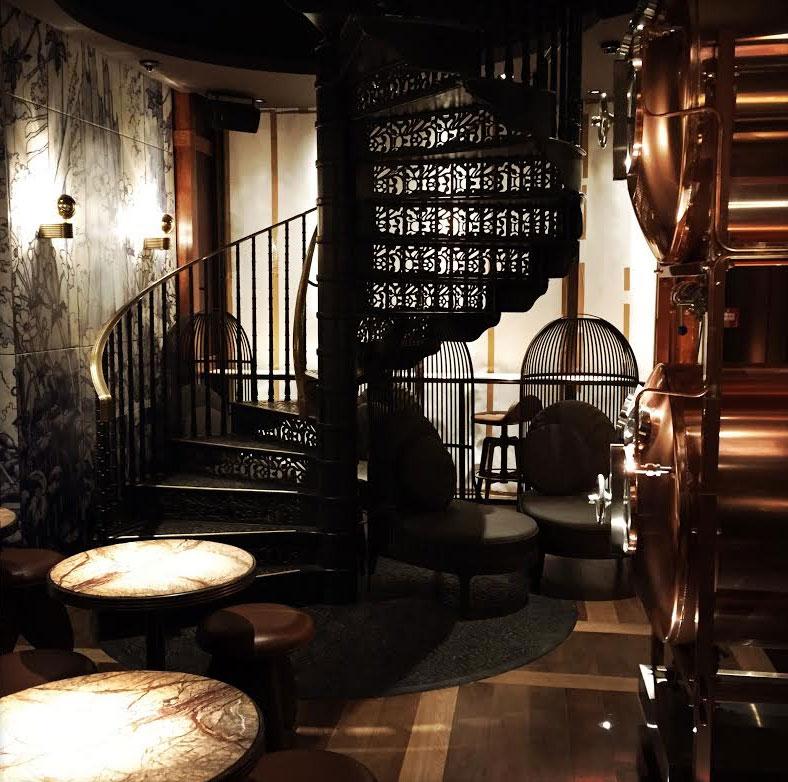 Officially opening today (getting rave notices from previews) it's Alan Yau's <a href="/DUCKandRICEsoho/">Duck&Rice</a> hot-dinners.com/Gastroblog/Lat…