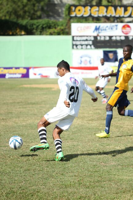 LDFcomdo's tweet photo. Fotos del partido Moca FC vs O&M FC #MFCOYM ##LDFBancoPopular http://t.co/UKzCLoDHSx