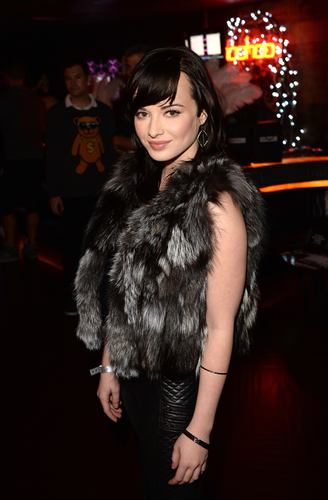 J14Magazine's tweet photo. Have you read @AshleyRickards' book #RealGuide yet? She reveals A LOT about herself in it! http://t.co/AZFjbjNQIR http://t.co/not5I4EvCY