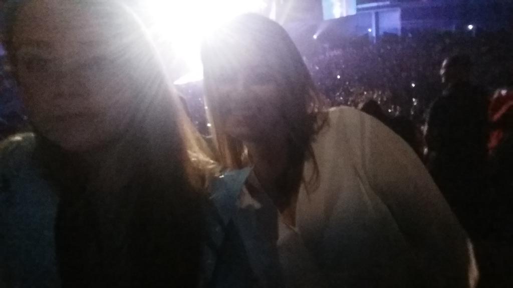 schivas79's tweet photo. What an amazing nite @NICKIMINAJ http://t.co/UH0I3DnYz6