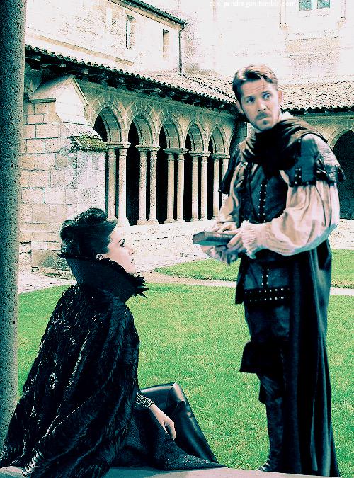 MsBrooklyn88's tweet image. OutlawQueen Is Unbreakable

#OutlawQueen #RobinIsBack