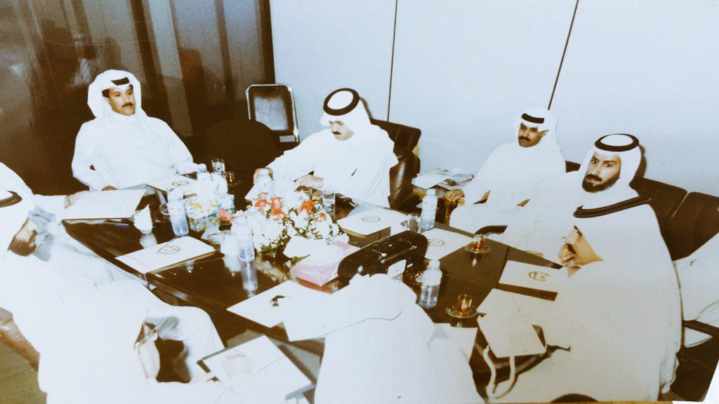 nawafalhamly's tweet photo. النائب الاسبق وليد الجرى ونواف الهاملى ودهيران ابا الخيل ونواف سارى المحامى ود.فلاح بن غيام وزيد بن غيام عام 1996 http://t.co/m36uNCcgBH
