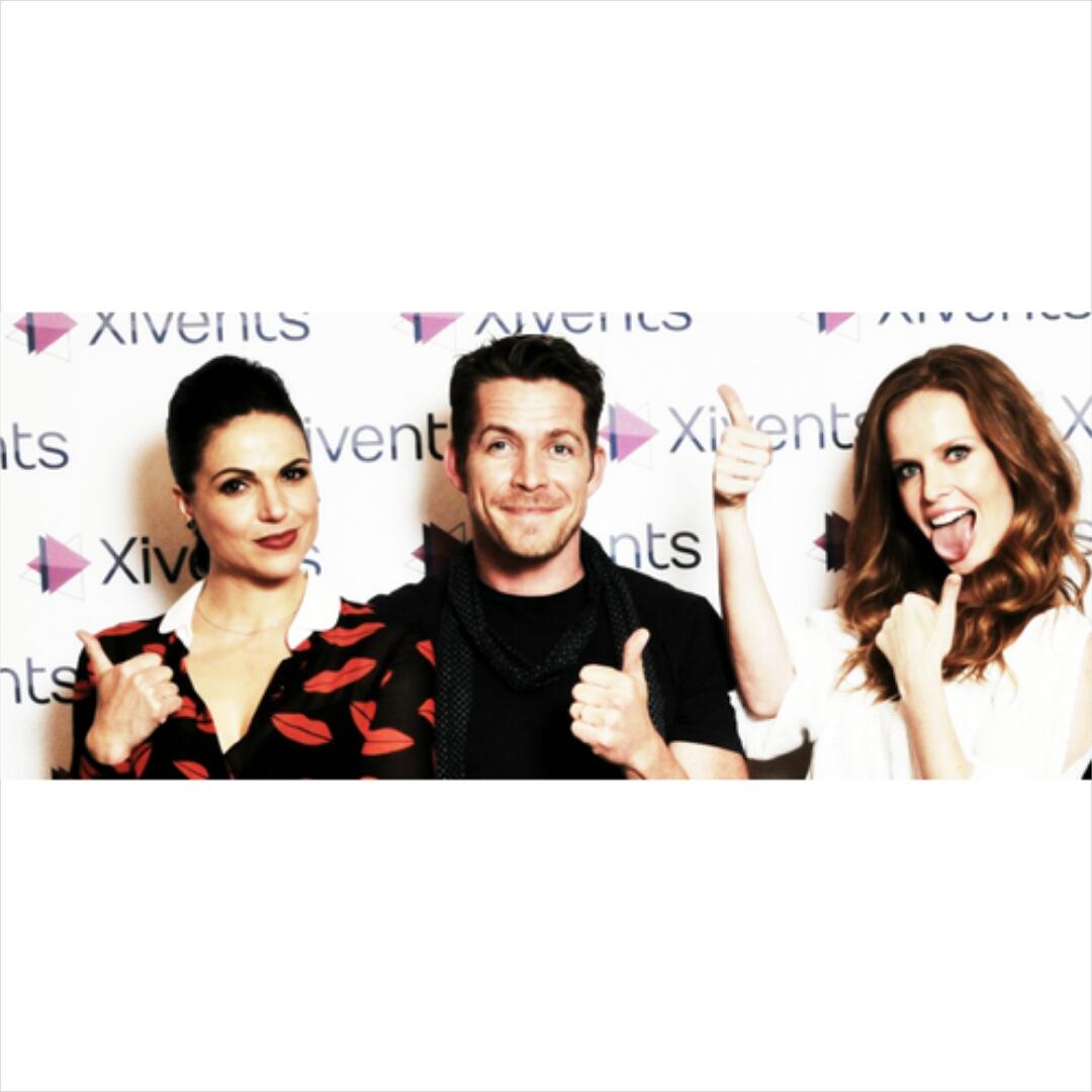 larafan_'s tweet image. Esse trio 💘💘 
#RobinIsBack #WickedIsBack #OutlawQueen #QueensOfDarkness #OnceUponATime
