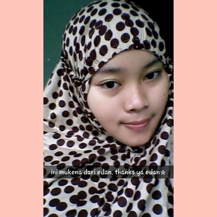 riskapriyantiS's tweet photo. makasih edan, love u♡ @thiaeyy @LiaAnggtPutri @Marlinallana http://t.co/iUapXcMUvp