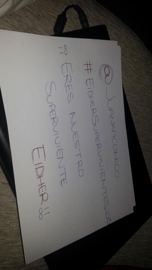 Meriitfe's tweet photo. Todo niño merece ser feliz y divertirse a todas horas. @PortilloPin #EidherSupervivientes2015 @Juankacomico http://t.co/bb1kMR67RL