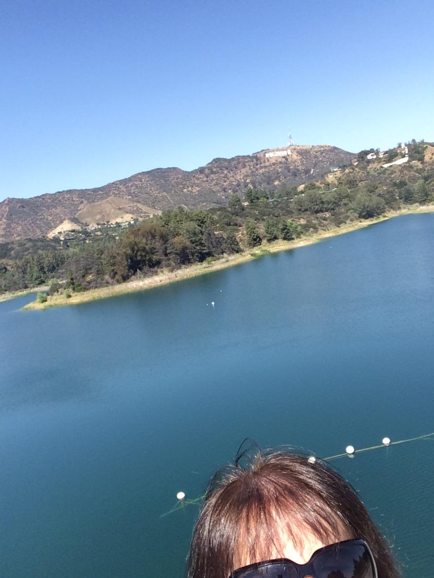 lctessel's tweet photo. #beautifuldayinLA #lakehollywood #walkinginLA http://t.co/27Y5Qzip9t