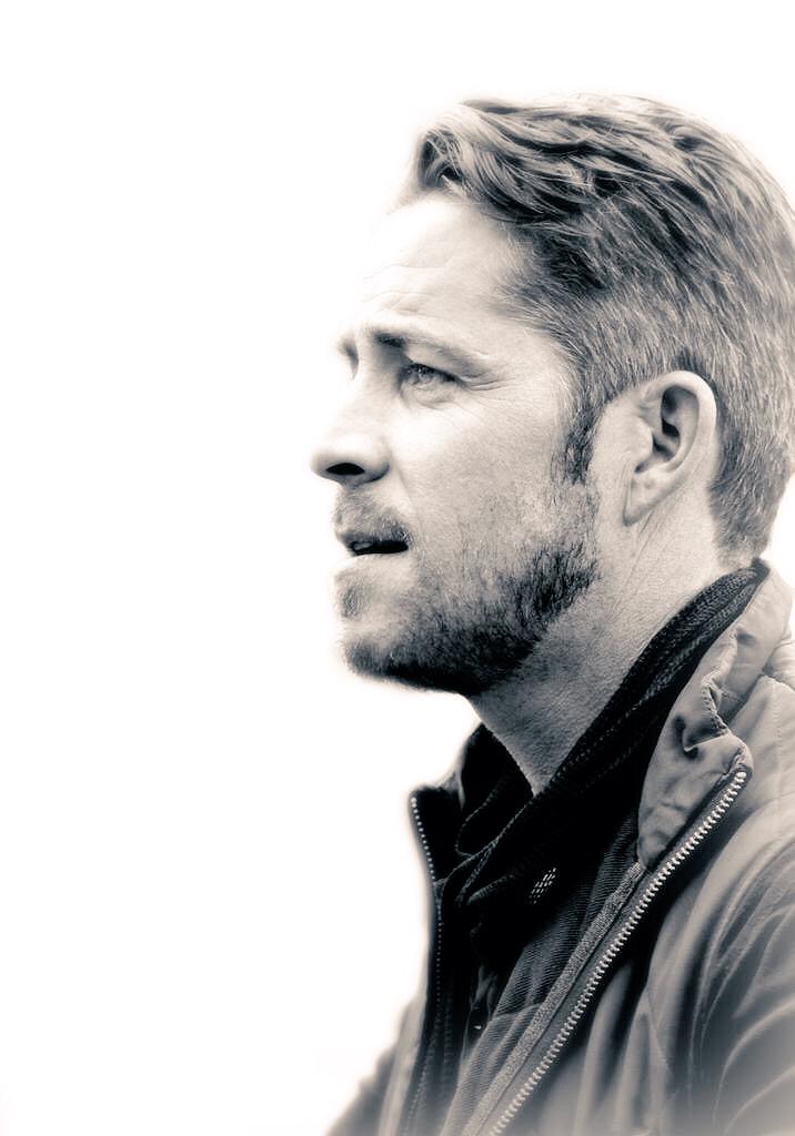 DarveyOutlaw's tweet image. #RobinIsBack #OUAT #OutlawQueen #robinhood