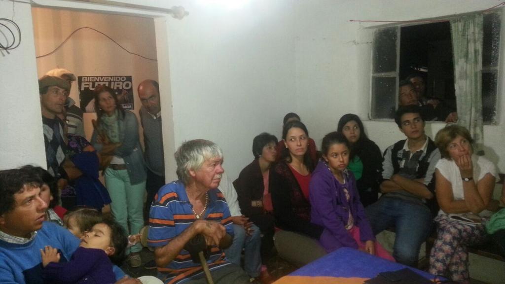 Gran convocatoria en Tupambae de la lista 16 con Eduardo Lucas y Raquel Saravia.<a href="/sergiobotana/">Sergio Botana</a> @jorgewlarranaga