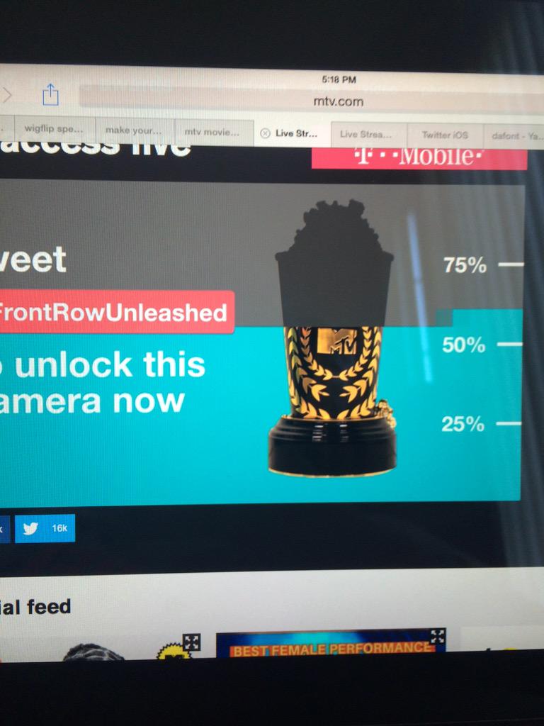 thiaarraa's tweet photo. #movieawards #FrontRowUnleashed progress 😬 http://t.co/APNbtDpGa8