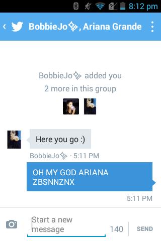IM TALKING TO ARIANA AHH