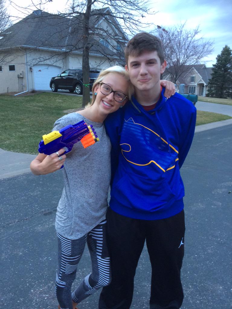 saraholfelt's tweet photo. @NLA_Nerf @smashersdashers kill: 7:35 revive: 11:35 score 2-0 http://t.co/I9z6lRkxdo