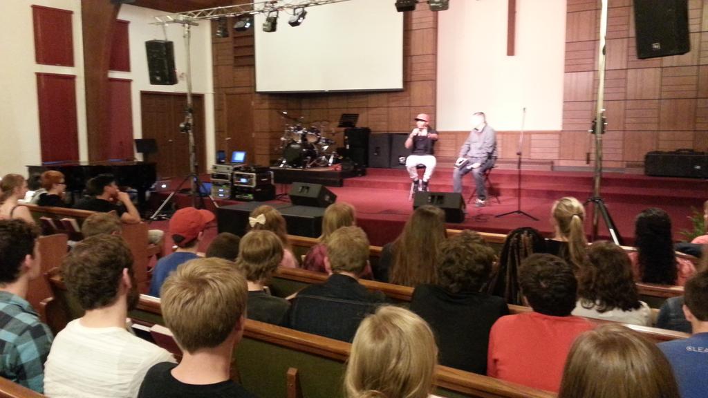 NIAdmissions's tweet photo. Time for some Apologetic Q&amp;A with @DanDeWitt, @FLAME314, and these teens. #BoyceNorthland 
http://t.co/2EjiIMS3Ga http://t.co/kwa8eQbkiv