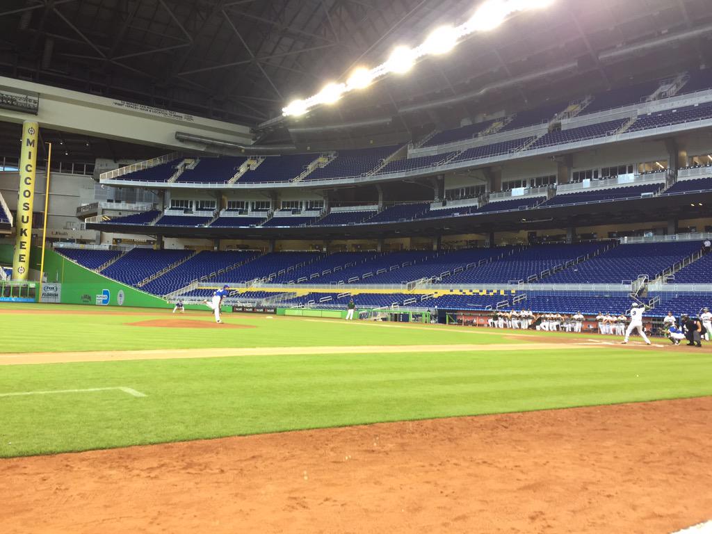 j__jax's tweet photo. Great time @MarlinsPark was able to be on the field minutes after the the Rays and Marlins were #CBswings http://t.co/fFKqEXIhiF