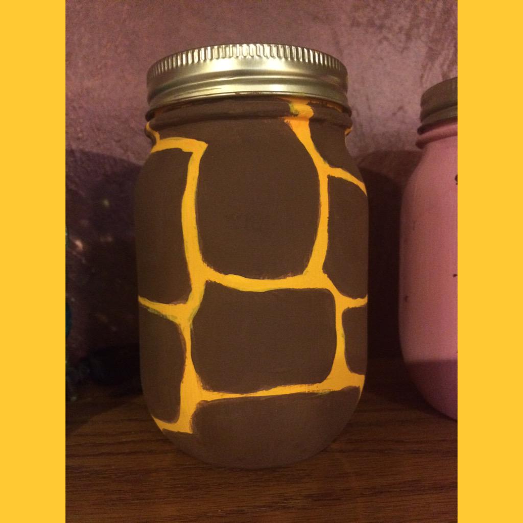 deco_jars's tweet photo. Sunday's hard work 🌻 http://t.co/8AkjPywdt7