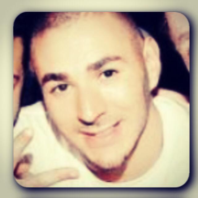 MrsElena_M's tweet photo. #BenzemaPerfectPlayer #Benzema #KarimStyle #KB10 #KB @Benzema 😍😍😍😍 http://t.co/1qfcX4vsgt