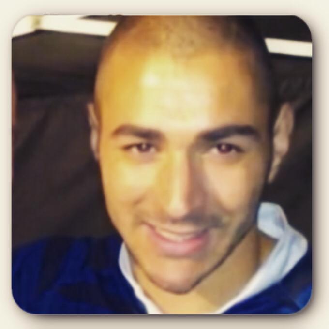 MrsElena_M's tweet photo. @Benzema #BenzemaPerfectPlayer #KarimStyle #KB #KB10 #Benzema 😍😍😍😍 http://t.co/puPnd5WKgb