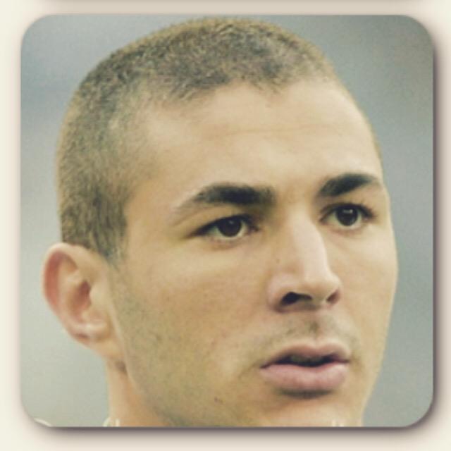 MrsElena_M's tweet photo. @Benzema #BenzemaPerfectPlayer #KarimStyle #KB #KB10 #Benzema 😍😍😍😍😍 http://t.co/TLjc90WsXC