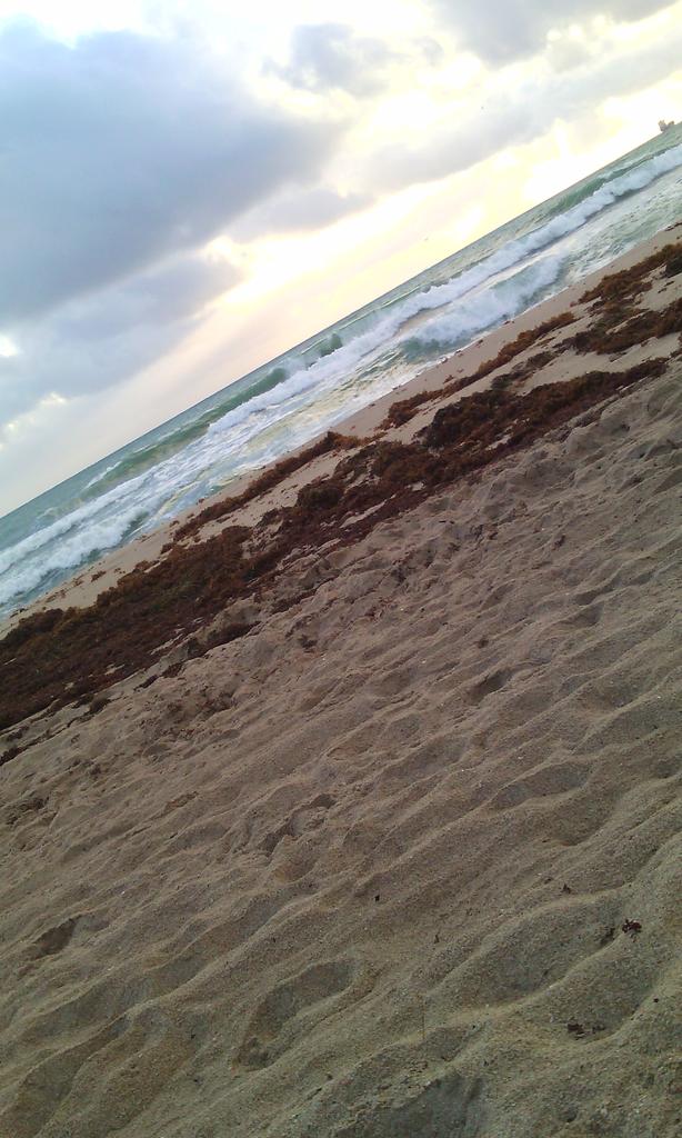 JustinBroadus's tweet photo. @xoxbabybrixox22 live every moment as ur last http://t.co/HkyanSPl3y