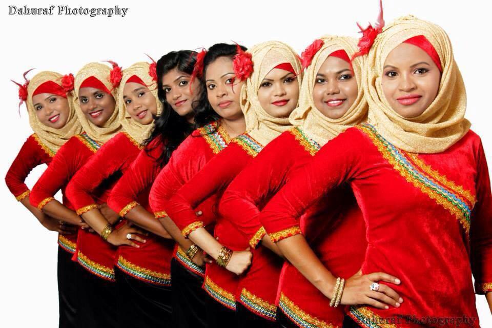 Findhu vikkan fuluhun therey ulhey group mee.