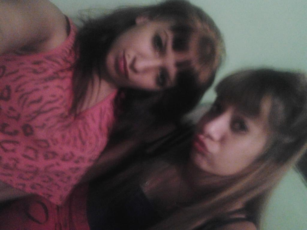 LaaChinnii's tweet photo. Te amooo amigaaaa por estos 6 años de amistaddd mas allaaa de todooo... http://t.co/UjYG7HFYN5