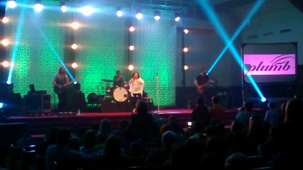 XPhile111's tweet photo. @plumbmusic put on a spectacular show, kicking off #thereadynowtour! Beautiful testimony. #truehope #trueredemption http://t.co/btXlLAsLeU