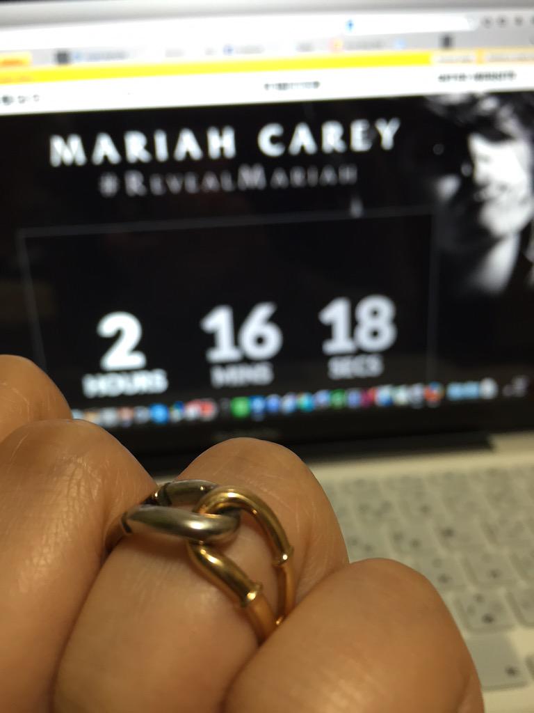 MariahcChloe's tweet photo. @gillesakacake was waiting yesterday with my #Infinity ring on! hehe #1infinity #1sMariah @Kat_Lamb_AZ @MariahCarey😘 http://t.co/afs1LFafqd