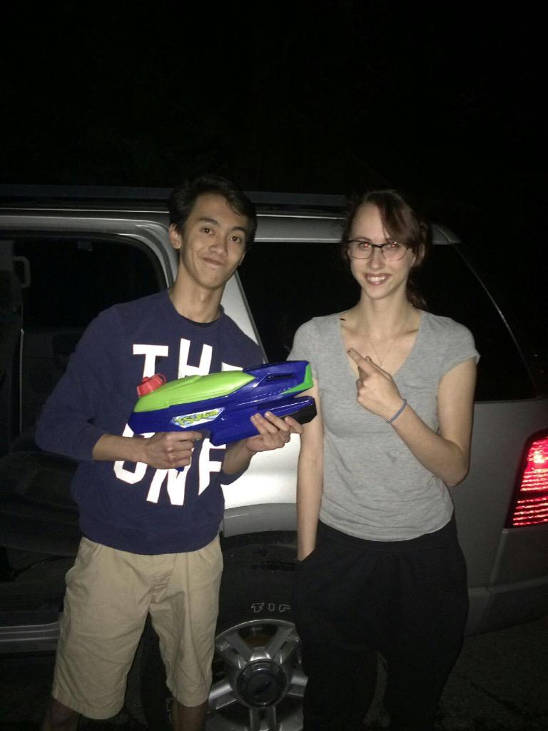 SMSgotcha15's tweet photo. He almost gave up, but Carly Rogers finally got shot! #SMSgotcha http://t.co/Lmjpj4U1OO