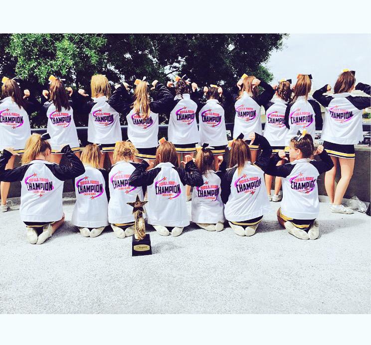 taybmiller_'s tweet photo. First PlaceβοΈ@theusfinals #whitejacket #USFpcola http://t.co/B6S69HuMCP