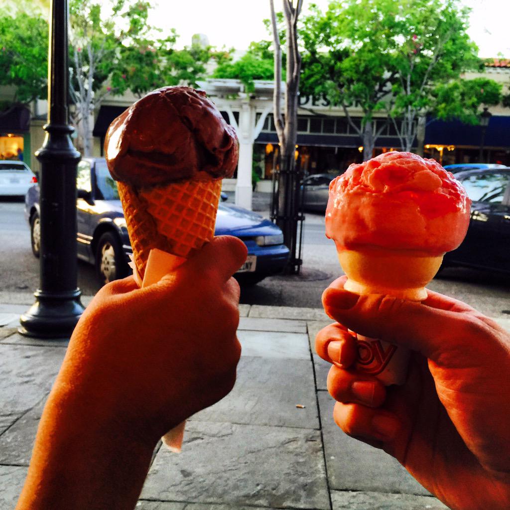 VKULTRACO's tweet photo. Ice cream Sunday's mother fucker! #streetwear #vkultra #streetstyle #music #art #culture #movement #skatelife #bmx http://t.co/975U27BP4Q