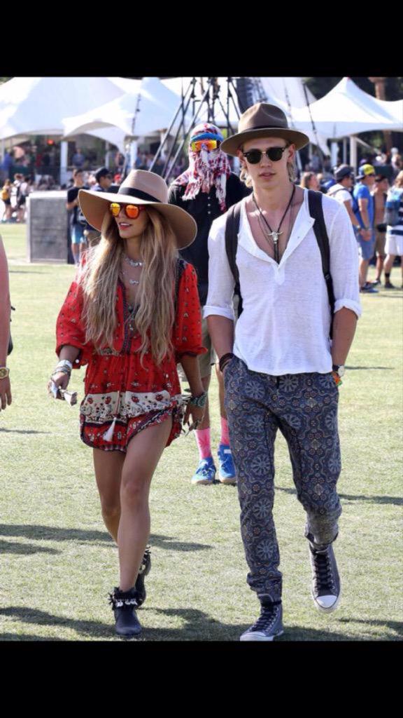 tbhjustlol's tweet photo. Relationship Goals.. http://t.co/tFaem4yRWU