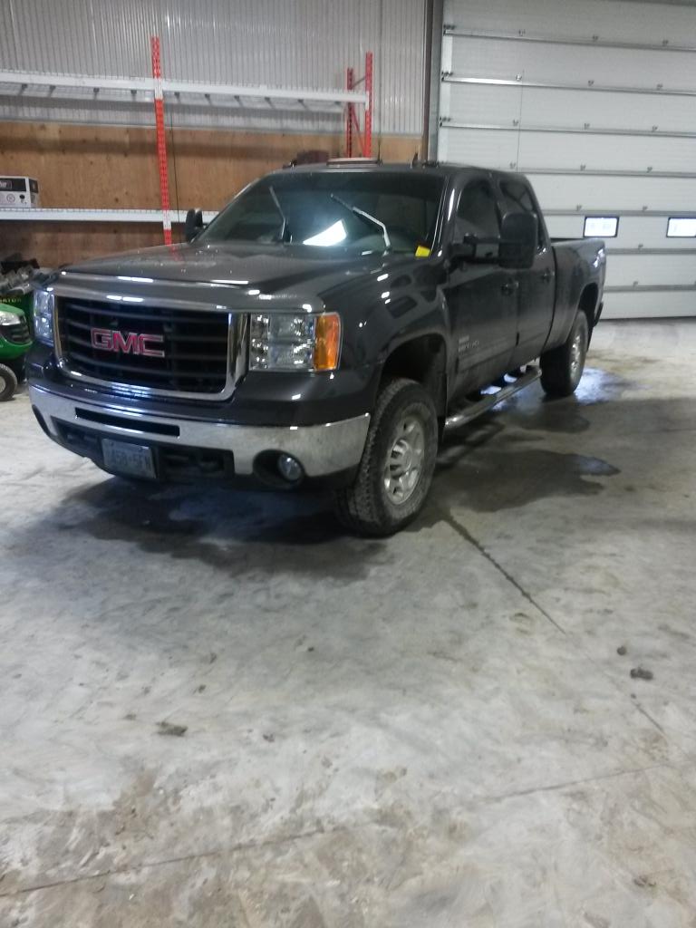 RyanPortena's tweet photo. New truck!! http://t.co/C3y6vBLpUG