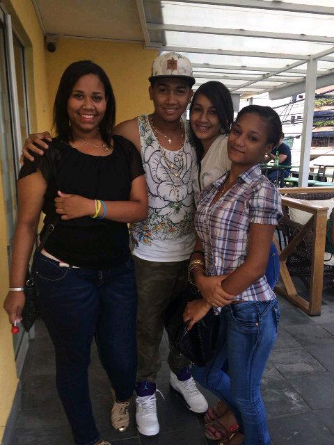 yaritza__mp's tweet image. #BeautyBlissDK con #PapiK @DavidAmparoDK @MassielHdez5_ @PamelitahCasado