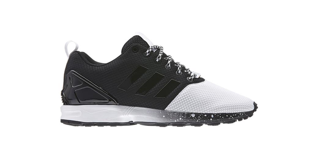 HYPEBEAST's tweet photo. #adidas opens up the "ZX Flux" toe box and heel cage for customization.
http://t.co/ZkpCm646uZ http://t.co/13Z3mywH71