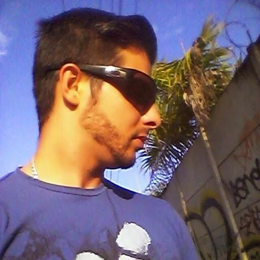 HERNESTOOF's tweet photo. PUTREFACTO MAL NACIDO ASESINO CON SIDA T LA DAS DE HOMBRE ERES UNA LOCOTA ESTAFANFO Y ROBANDO RATA DEIVY YOEL TREJO http://t.co/OHcmDXJoto