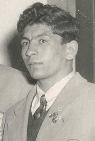 PicAndHistory's tweet photo. #تصویر محمود #ملاقاسمی تبریزی، اولین مدال‌آور #تاریخ #کشتی #ایران در سال 1951 http://t.co/M8HS3GlfNi