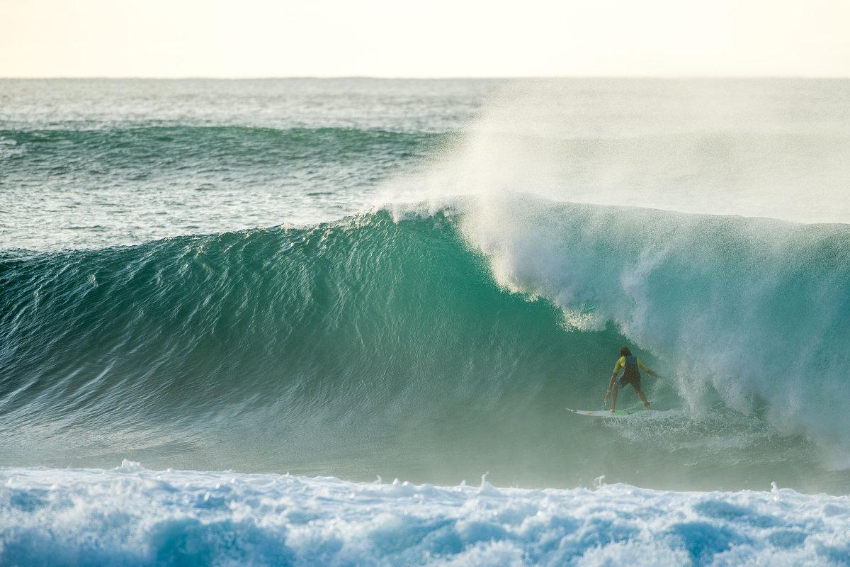 RedBull_Surfing's tweet photo. “My whole body stopped...” – @fioravantil opens up on breaking his back and coming back. http://t.co/UHGdq8wHLH http://t.co/PYeEyVK0TF