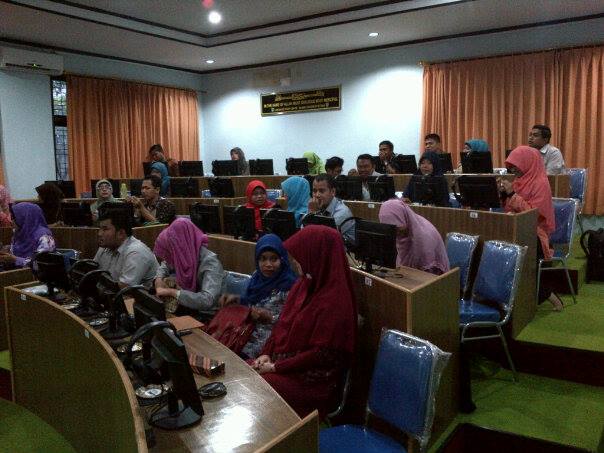 UIR Terapkan Sistem Online aklamasi.co/2015/04/03/uir…