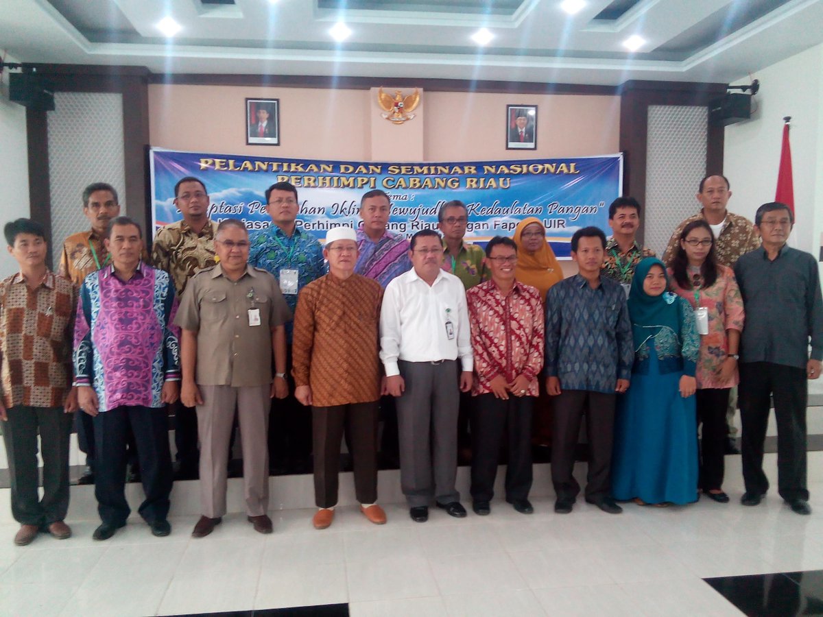Seminar Nasional Dampingi Pelantikan Perhimpi  aklamasi.co/2015/04/06/sem…