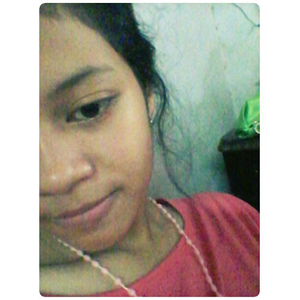Beta_Prilli's tweet photo. #selfie #selfie #selfie http://t.co/NloGTA3CuB
