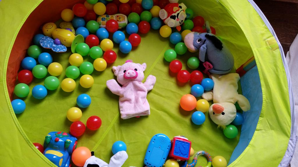DiscoverAndDo's tweet photo. Come and play today at the Grange pub Ealing. Learn about nature whilst playing! #ealing #london #playgroup http://t.co/71bDpHnxvJ