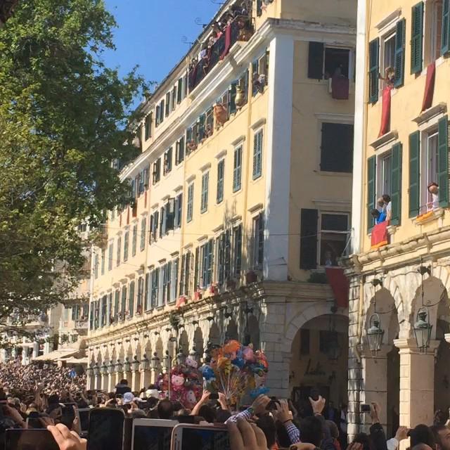 Tysntny's tweet image. #Easter in #Corfu is simply unbeatable! Weird traditions and crazy people! #botis #Christianity #Easter by sir_foti…