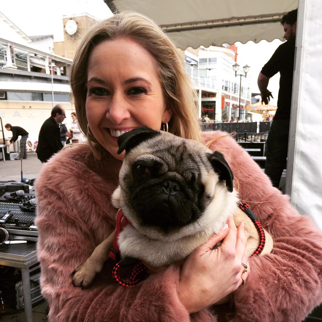 mariclarecj's tweet photo. Loved meeting the mascot for @Fingertrapuk at yesterday's @MadeInCardiffTV #QuayNote Competition in @MermaidQuay #Pug http://t.co/mBlxBhMHCb