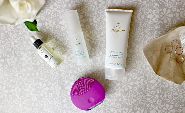 New! Some lovely products to help you Spring Clean your Skin // fashionmumblr.com/2015/04/spring… #beauty #bbloggers #skincare