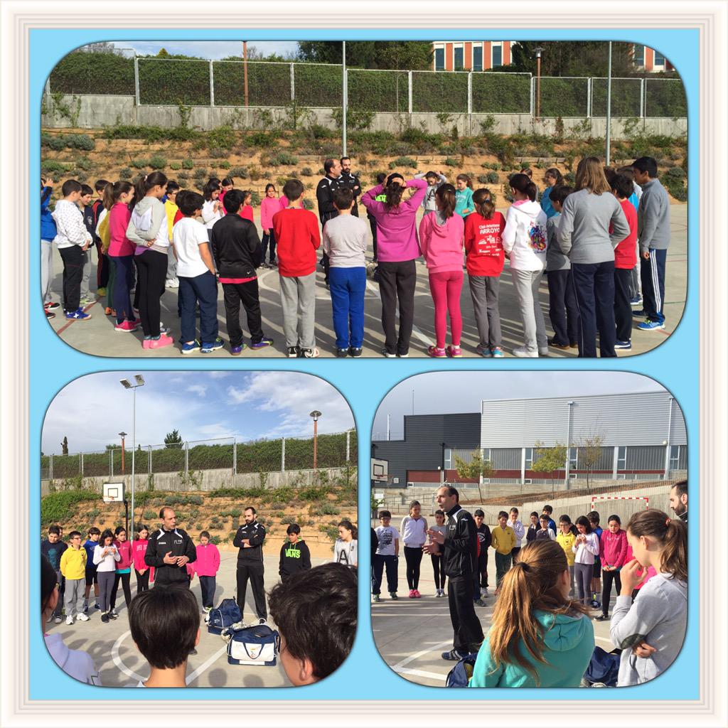 CeipMargaritaSa's tweet photo. Practicando el balonmano con el club Fleba http://t.co/oIkPvRdvnl