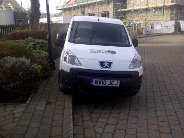 BellwayWatch's tweet photo. #BellwayHomes #TrafficChaos #Scalebor 3/5 http://t.co/F97G6c9jko