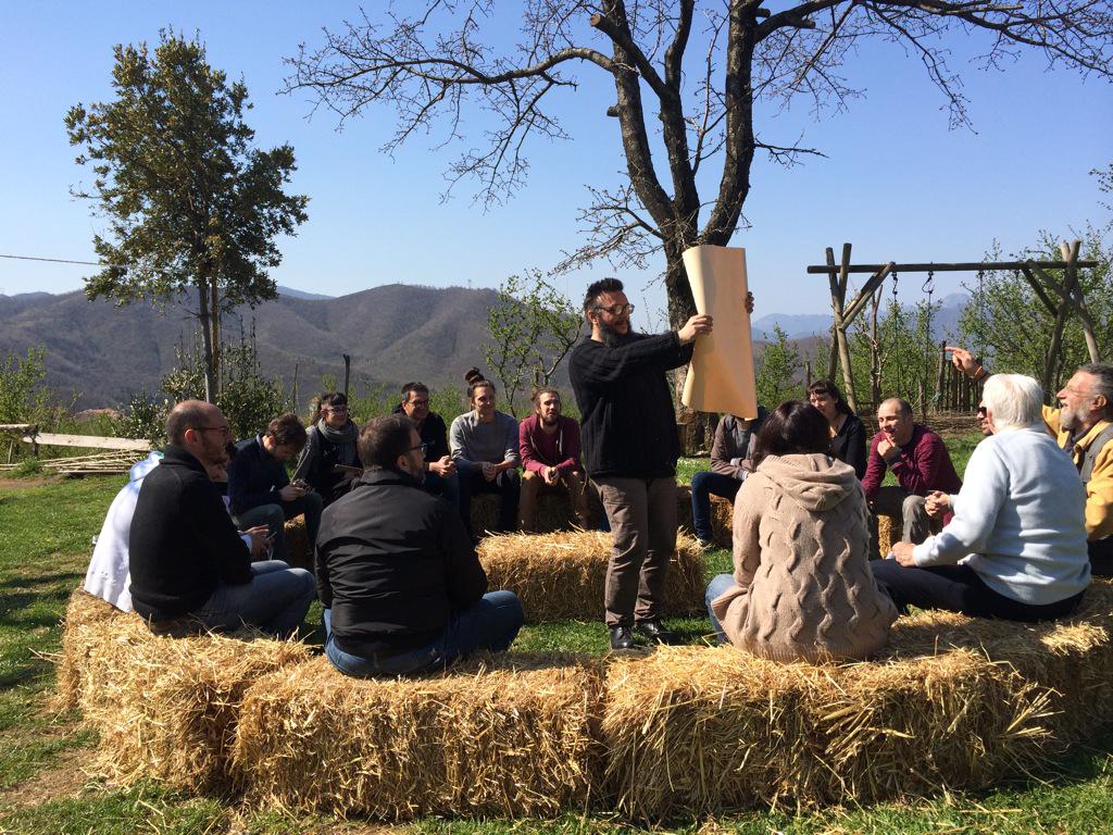 RuralHub's tweet photo. al lavoro su #UbiquitousCommons, #benicomuni rurali, modelli d'uso e di attivazione. #iperconnessioni #smartrural http://t.co/zLZ1UFzkjy