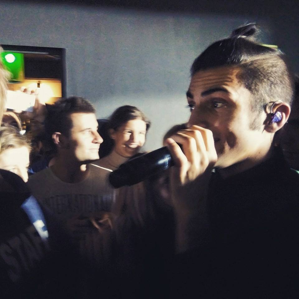 NayruPopChoir's tweet photo. Nayru en el concierto de @PTXofficial, una de nuestras mayores referencias, muy de cerca...#PentatonixConcert #PTXMAD http://t.co/g35lZlAV5I