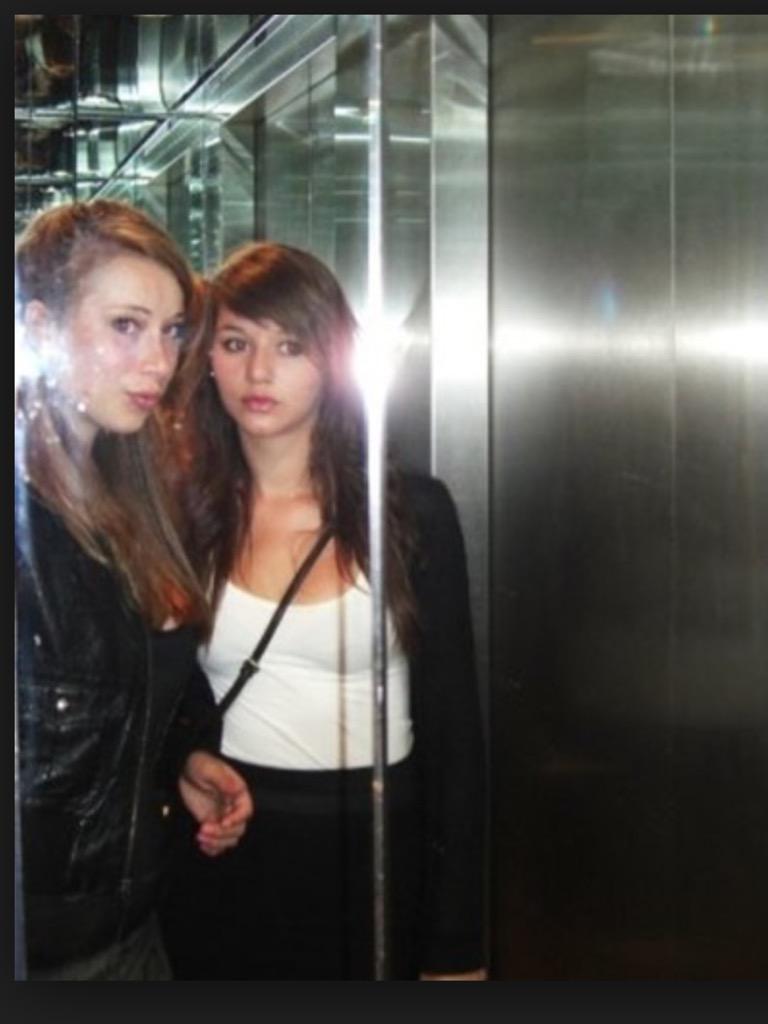 EleanorJCMx's tweet photo. A young Eleanor β€οΈπ
~ Rose
#EleanorNews #EleanorCalder #EleanorUpdate #EleanorSupport http://t.co/FN38rqhbdr